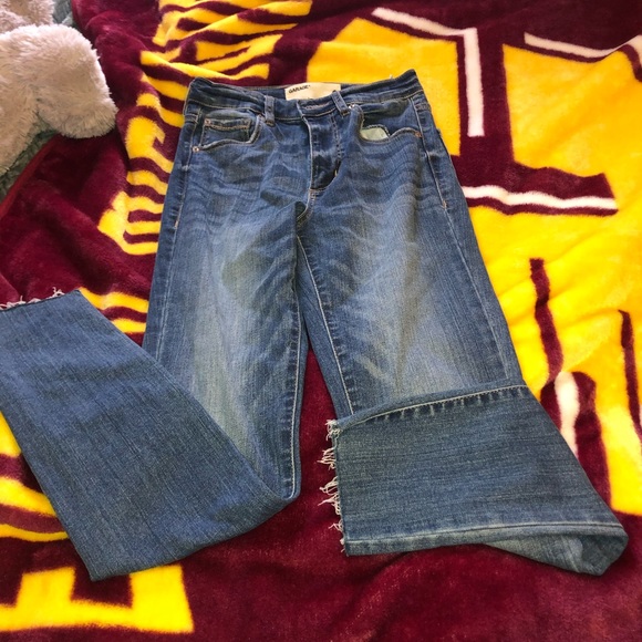 Skinny jeans. - Picture 1 of 2